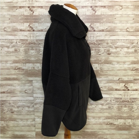 The North Face Novelty 200 Fleece Tundra Size L Warm Oversized 1/2 Zip Black - Picture 3 of 7